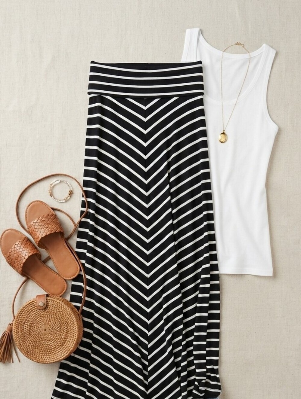 AB Studio Black White Chevron Print Maxi Skirt